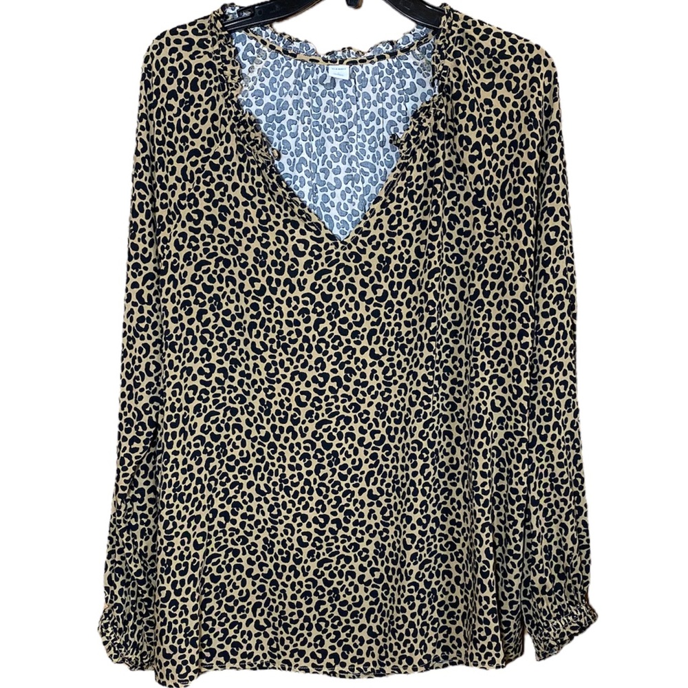 Old Navy Long Sleeved Leopard Print Woman’s Top Size Large